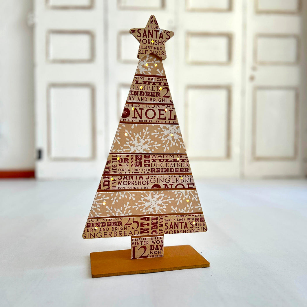 Arbol de Navidad con luces