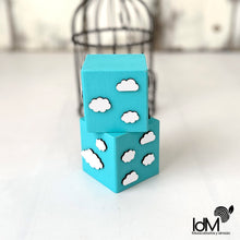 Cargar imagen en el visor de la galería, Cubos decorativos 7x7cm NUBES
