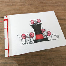 Cargar imagen en el visor de la galería, ALBUM INFANTIL ILUSTRADO
